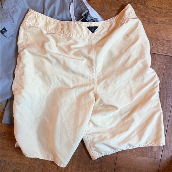 O'Neill Men's Casual Shorts - Tan, Grey, Yellow - Picture 3 of 5